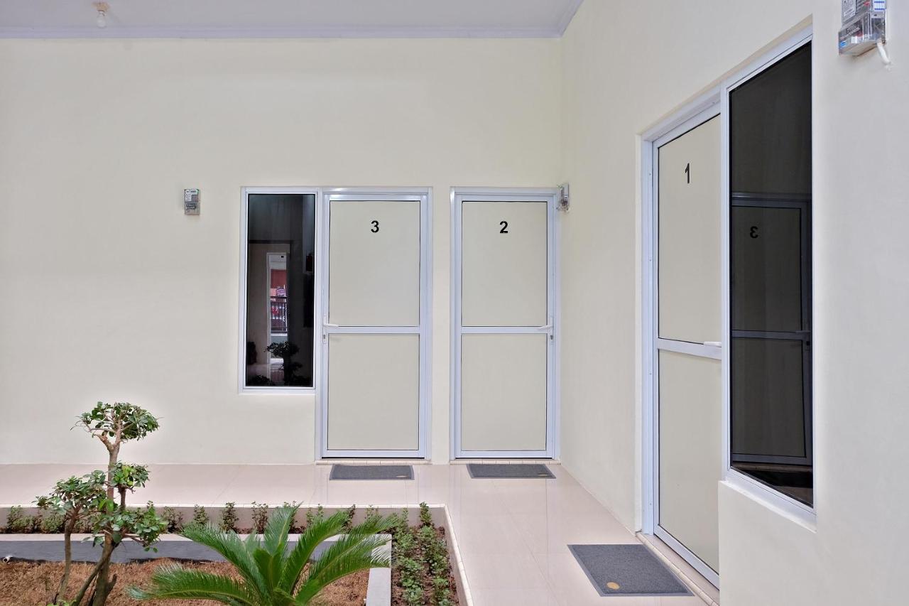 Homestay Danesti Syariah Near Bandara Sultan Hasanuddin Makassar Luaran gambar