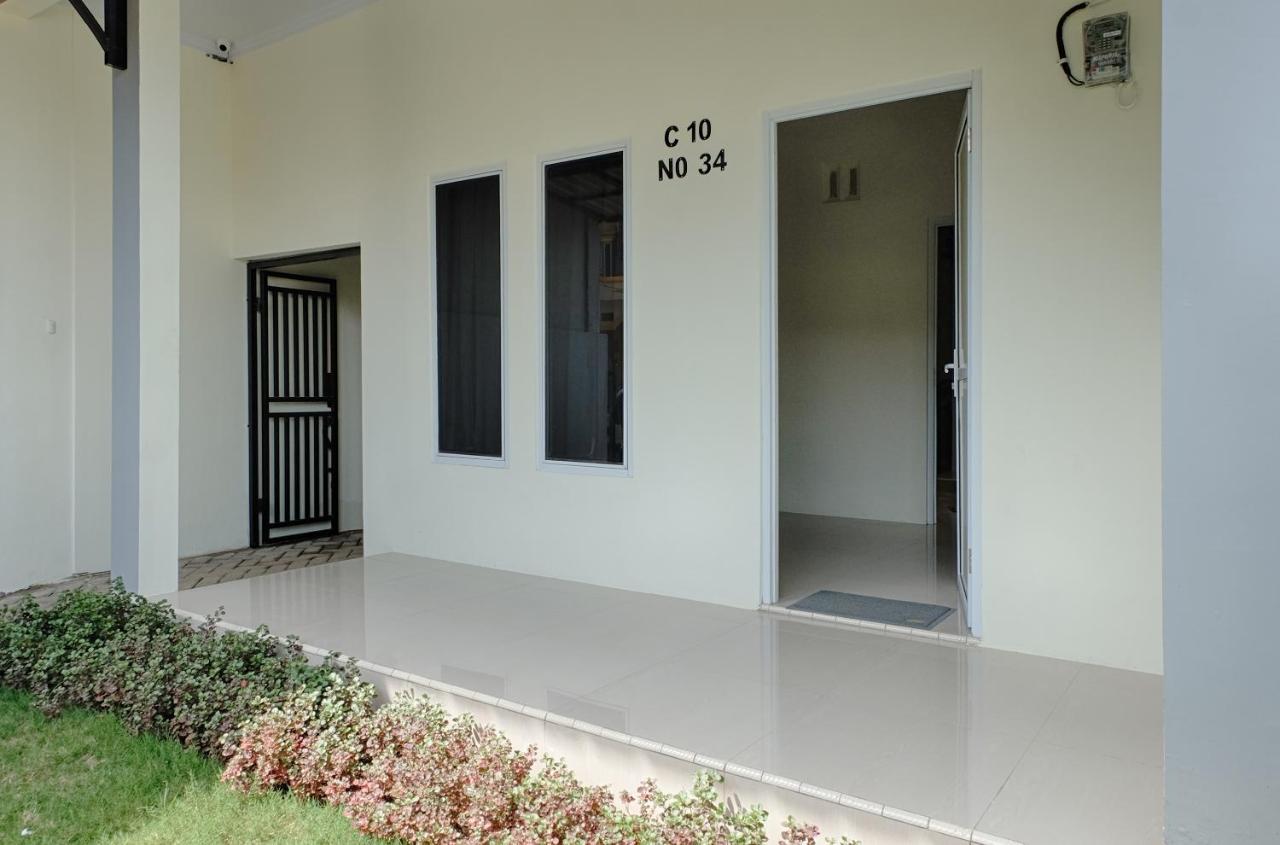 Homestay Danesti Syariah Near Bandara Sultan Hasanuddin Makassar Luaran gambar